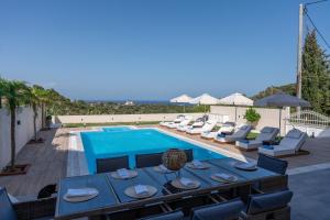 Hillside Horizon Villa