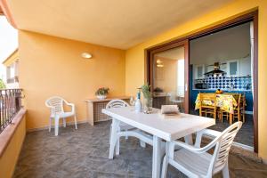 Appartamento con piscina 13