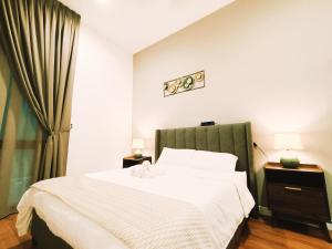 7 Kuala Lumpur City for 4 to 12 PAX of 4 BEDROOMS and 3 BATHROOMS near KLCC