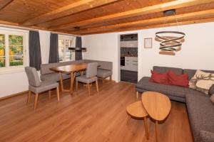 Crimson Cottage Apartments