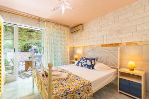 Pacos Resort Luxury Villa 32