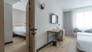 Family Room (Two Connecting Rooms) room in Hotel Blanca de Navarra