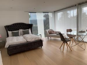 Deluxe Doppelzimmer mit Pool und Aussicht