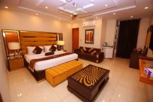 Premier Inn Grand Gulberg Lahore - Nat Basti