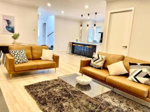 Morden spacious new house