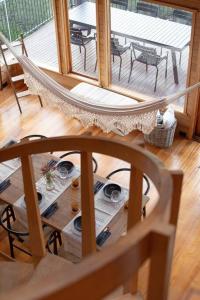 Esk Treehouse Cabin Unique Home with River Views