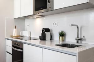 Lisbon beautiful 2 bedroom apartment with views in Rua Augusta Lisbon