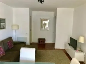 Carcavelos, Cozy 3 bedroom apartment in Cascais - Lombos