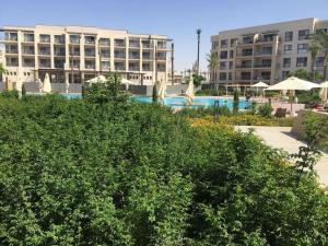 3 Bedrooms ground pool view