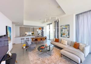 Harmonious 3BR in Stella Maris, Sea View, Marina