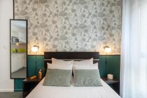 Studio with Double Bed (2 Adults) room in Nemea Appart hotel Nancy Home Suite