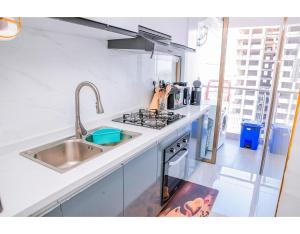 2 Bedroom Skyview Retreat at GoldPark Homes by Lulu Homes