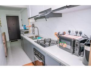 2 Bedroom Skyview Retreat at GoldPark Homes by Lulu Homes