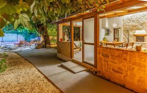 Istrian stone house with heated pool