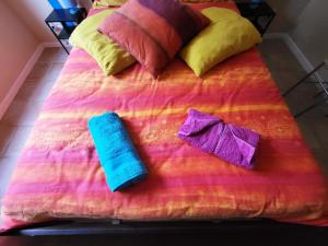 B&B / Chambres d'hotes Chambre privee, piscine, pool house, cuisine d'ete : photos des chambres