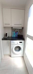 Sunny seaside retreat Campello