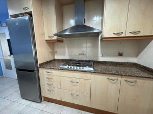 Casa con terraza, piscina y zona barbacoa