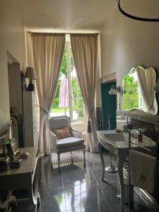Maisons d'hotes Chambres d'hotes La Massonniere avec grand jardin - ideal familles, groupes et sejour nature - Sarthe : photos des chambres