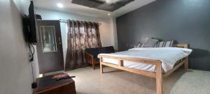 SC25 with single AC Bedroom