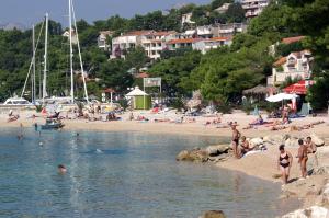 Apartments and rooms by the sea Brela, Makarska - 2752 