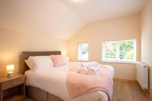 Chy Lowen, Treluswell