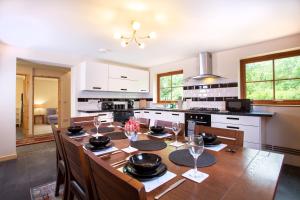 Chy Lowen, Treluswell