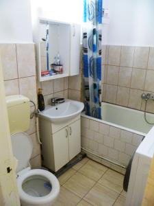 La Angela - Studio FirstFloor