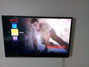 Homey 2 bedrooms near airport