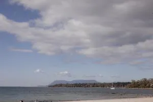 Riverside Retreat in Orford - Rheban