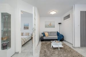 Family Apartments Herberta with Terrace and Parking by Rent like home