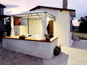 Calabria-VILLA FRANCA- AAUT Casa per Vacanze al mare- Privacy e tranquillità-