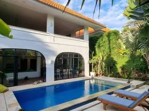 4 Bedroom Villa in Canggu - Dalung