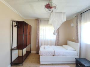 MILIMANI DRIVE LIVINGs