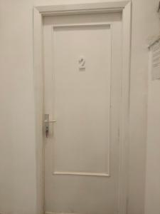 CATANIA AIRPORT ROOM BAGNO PRIVATO iN CAMERA