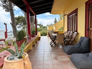 Sea front Villa Myrat