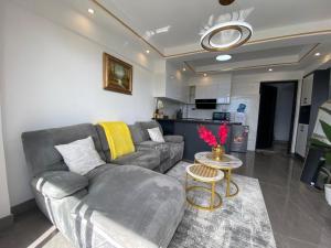 Luxurious 1BR Apartment centrally-located in the heart of the serene suburbs of Kilileshwa