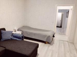 Yksiö omalla puusaunalla