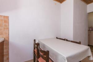 Apartments and rooms by the sea Brela, Makarska - 2752