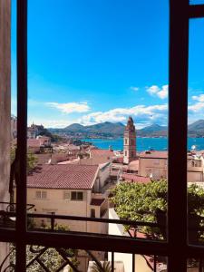 Finestra Blu