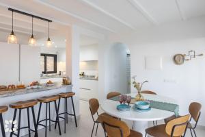 Villa Maracala by Abahana Villas