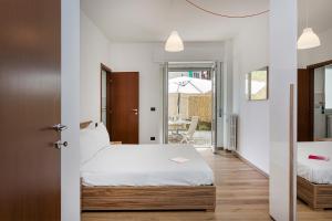 Terrace Flat in Santa Margherita by Wonderful Italy