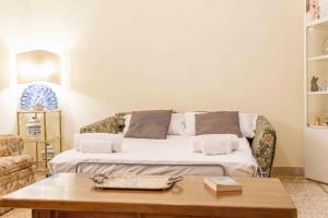 Santa Maria Novella Large Terrace