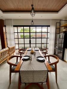 Casa di Elle, your finest BERAWA hideaway, BRAND NEW Rooftop villa, near FINNS Beach Club