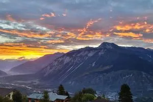 New flat in Randogne Crans-Montana with view - Mollens