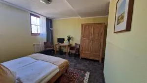 Logis Hotel Stadt Neustadt - Triptis