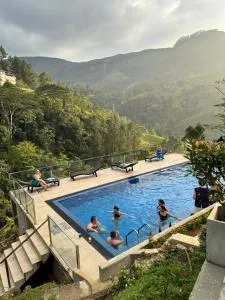 Ramboda Falls PLC - Labugolla