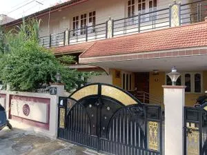 Guru Someshwara Cottage - Chikmagalūr