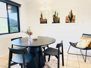 Ocean View Island 2-bedroom Townhouse Buggy Valet service extra Queen air bed