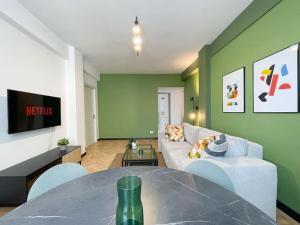 Consensus - Calea Victoriei