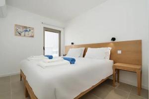 Dália modern apartment Five minutes to beach